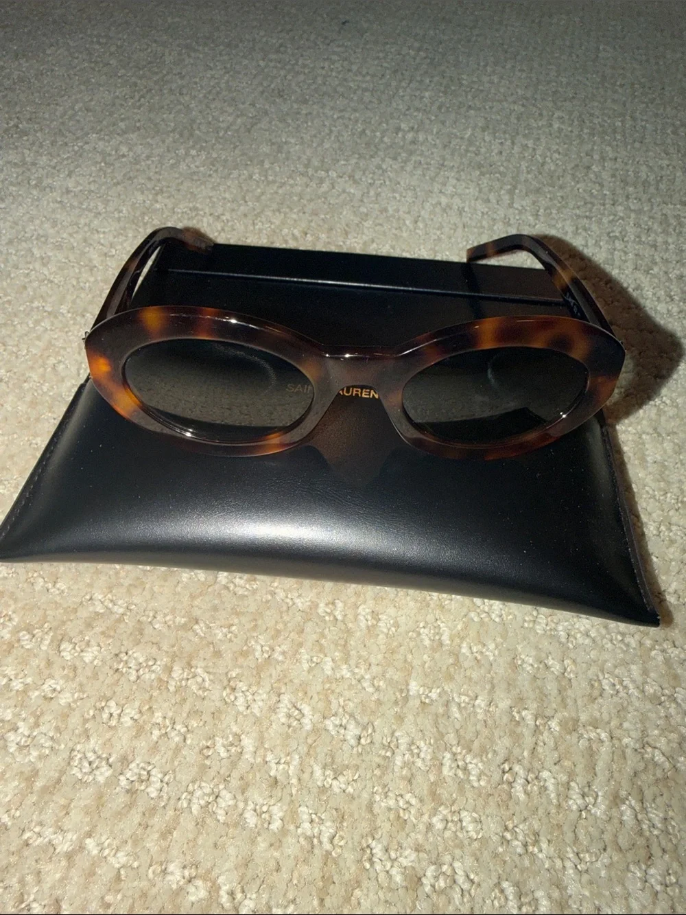 Saint Laurent iconic saint